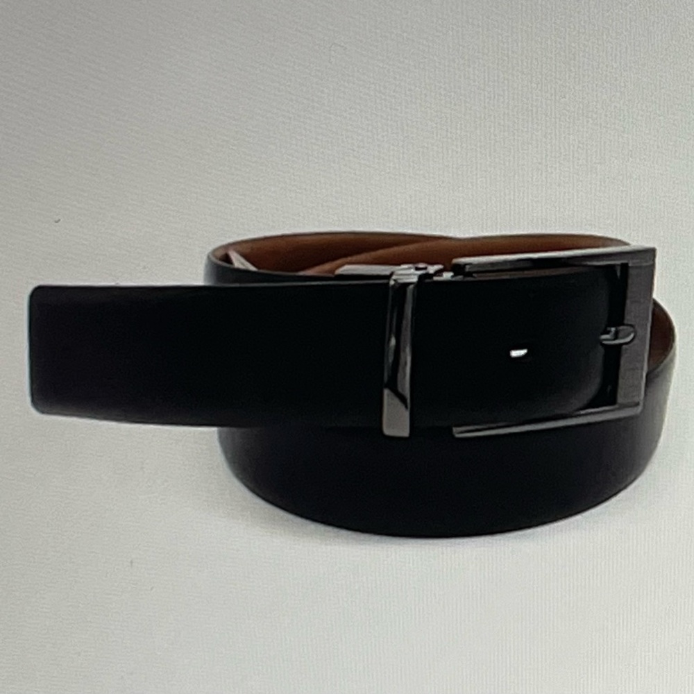 Sonoma Black and Brown Leather Belt Bag